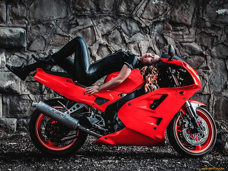 Beautiful girl Beautiful girls and motorcycles in Douala