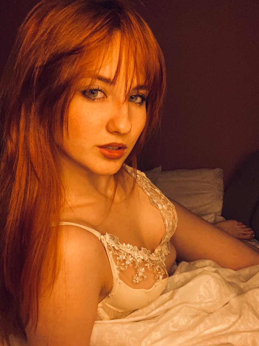 A playful frame from Nata — online in Douala